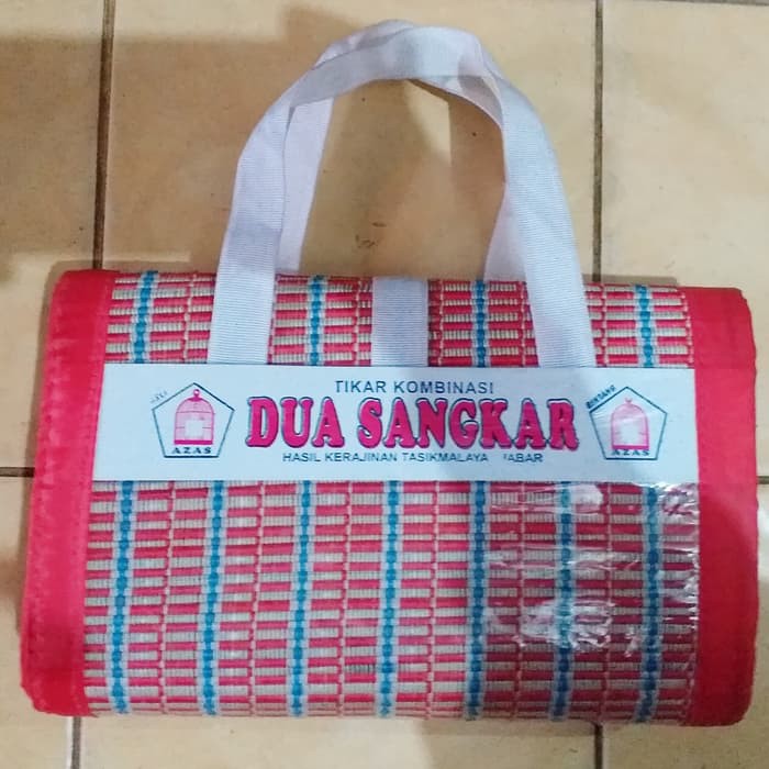 Dua Sangkar Tikar Lipat Mendong Sholat/Tikar Kombinasi Piknik/Sajadah