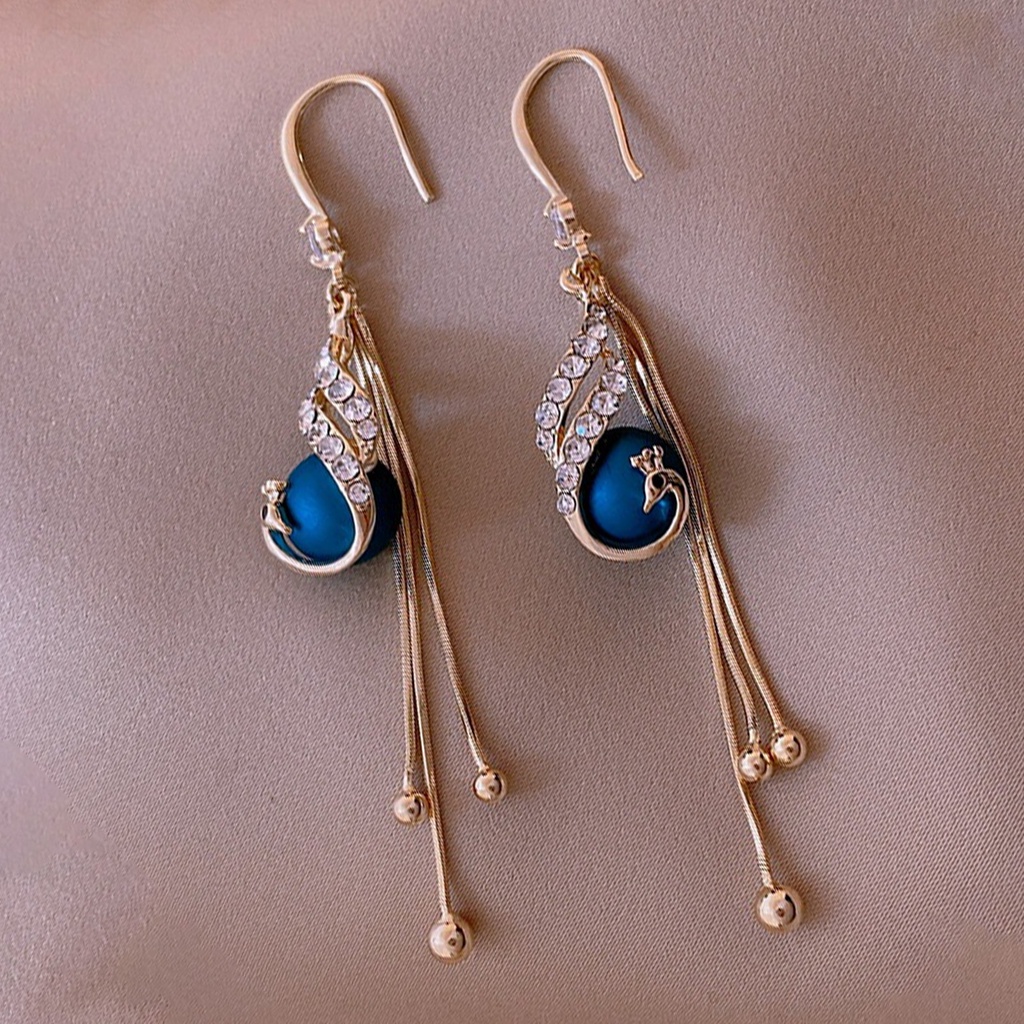 Hu Hu Hu Hu Hu Alat Bantu Pasang Kacamata♡ 1 Pasang Anting Kait Gantung Wanita Bahan Alloy Desain Merak Hias Mutiara Imitasi Untuk Pesta