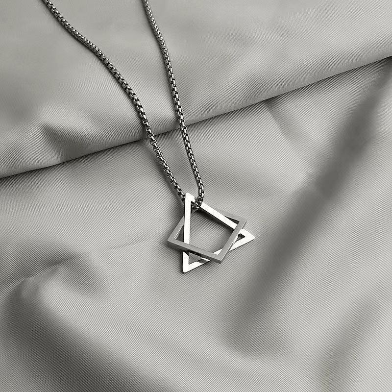 Kalung Rantai Klavikula Panjang Liontin Geometris Segitiga Persegi Bahan Stainless Steel Gaya Hip Hop Untuk Unisex
