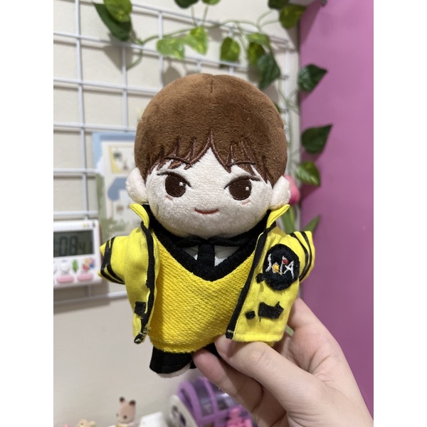 RARE doll hwang minhyun idol wanna one nuest boneka 15cm 15 cm + clothes baju