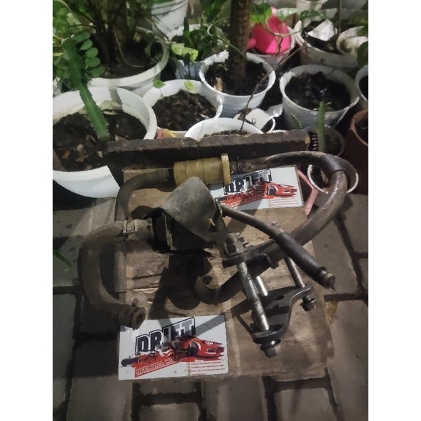 PANGKON MESIN ATAS SET BAUT EMISI DAN SELANG TIGER REVO TIREV ORIGINAL COPOTAN MOTOR