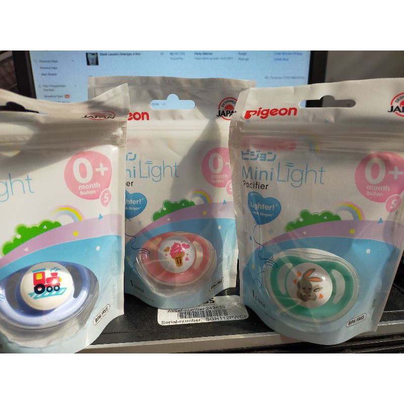 Pigeon Mini Light Pacifier Empeng Bayi