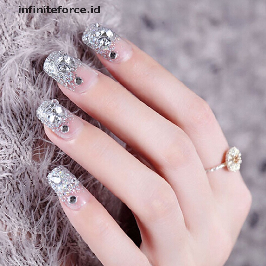 (infiniteforce.id) 24pcs / Set Kuku Palsu Akrilik UV Gel Warna Silver / Putih Untuk Nail Art