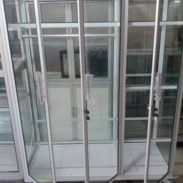 LEMARI BAJU ANAK GANTUNG