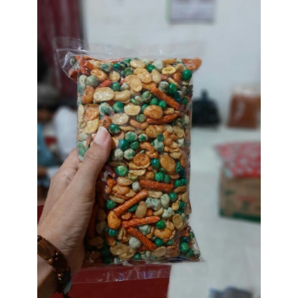 

kacang koro mix