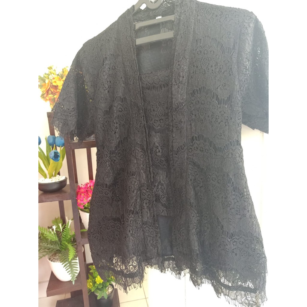 Atasan Kebaya Kartini Modern Lengan Pendek warna Hitam