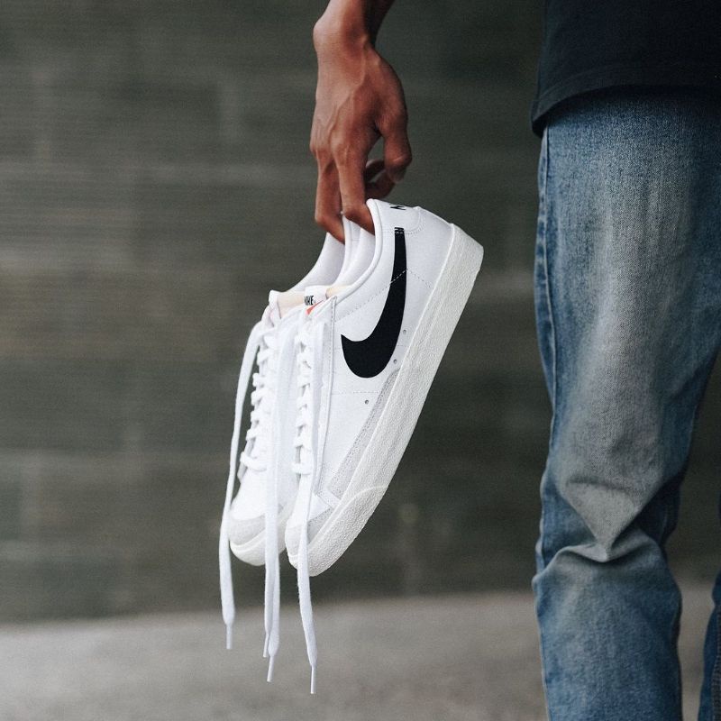 Nike Blazer Low 77  White Black