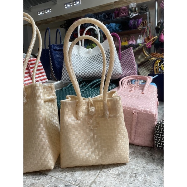 Tas Wanita Anyaman Jally Bag Full Gold (Mutiara) Ready Stok