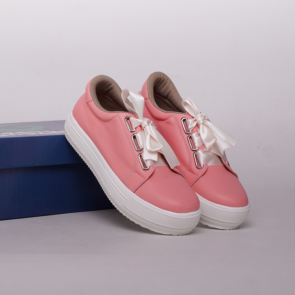 Sepatu sneakers wanita / sepatu casual wanita / sepatu sneakers cewek murah GOH022