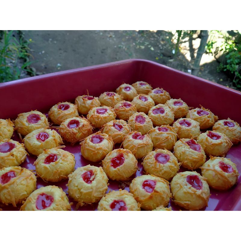 

THUMBPRINT STRAWBERRY KEMASAN 250 GRAM