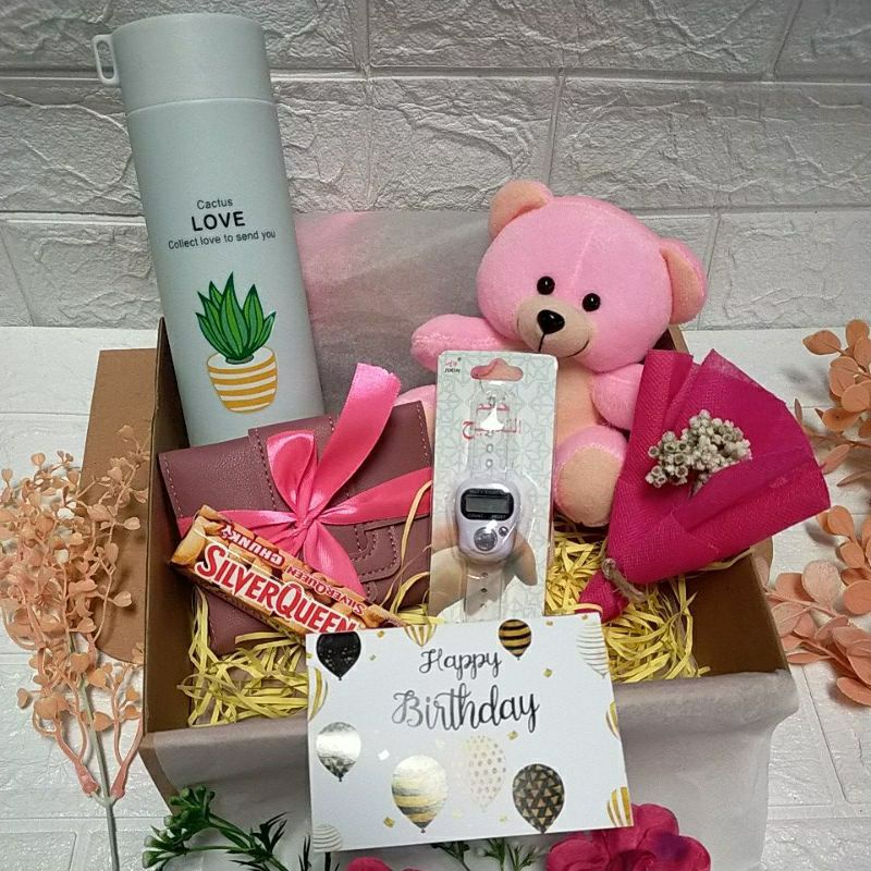 Hampers Wisuda Hampers Ulang Tahun Hampers Ultah Kado Wisuda Kado Ultah Kado Ulang Tahun Hampers Murah Kado Murah Hadiah Murah Hampers tumbler Kado Cewek Hampers Cewek Kado Valentine Hampers Valentine Gift Box Birthday Gift Hampers Wanita Kado Wanita