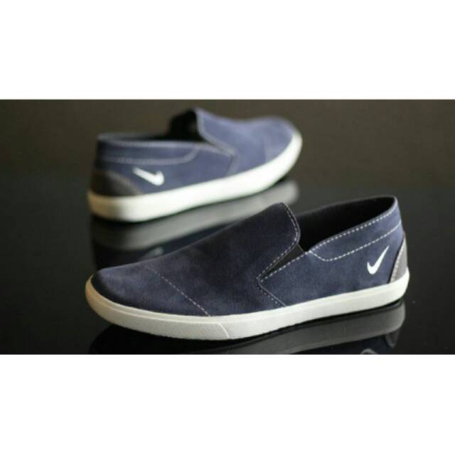 Sepatu Casual Keren Cowok+Sepatu Slop Slip On Trendi Dan Murah