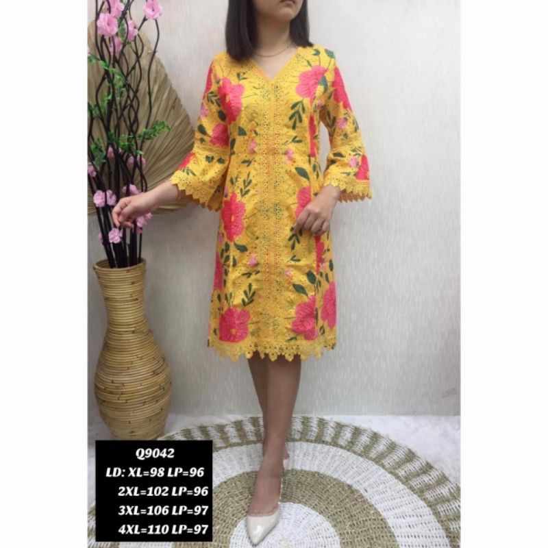 DRESS BLKATUN BOLONG CHIBI MOTIF BUNGA BESAR 2 WARNA