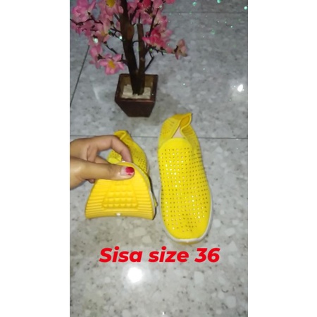 SEPATU IMPORT ngabisin stock cuci gudang