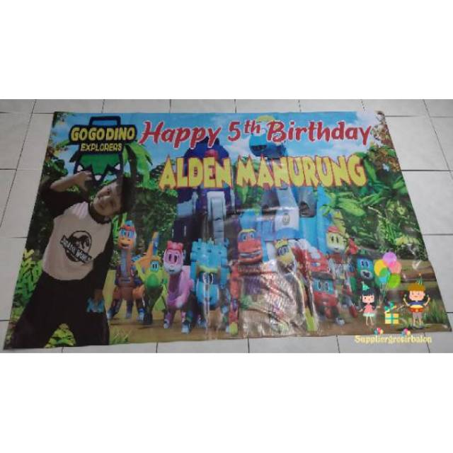 Backdrop ulang tahun tema dinosaurus 2