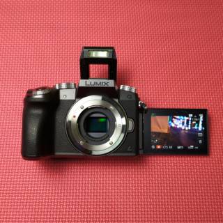 Mirrorless 4K Panasonic Lumix G7 Bekas | Shopee Indonesia