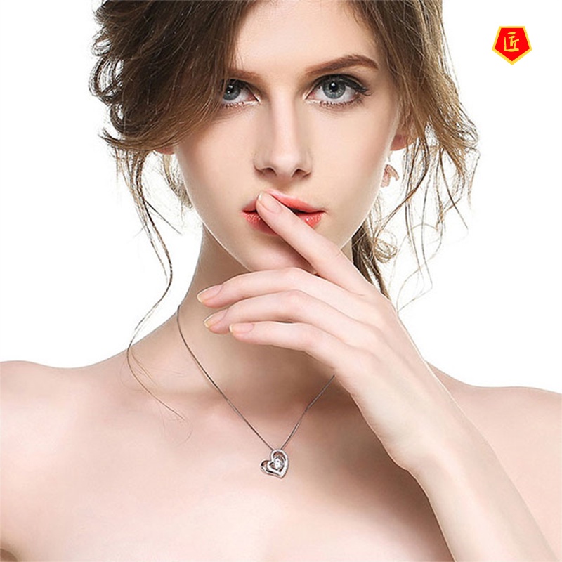 [Ready Stock]New Fashion Hollowed-out Heart-Shaped Necklace Micro Rhinestone Pendant Fashion Elegant