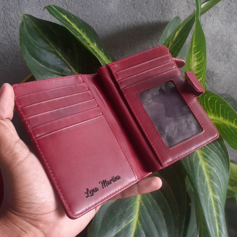 dompet wanita mini dari kulit sapi warna maroon free laser grafir nama