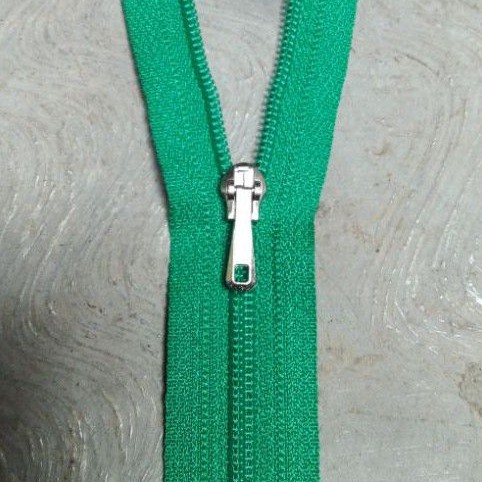 Resleting YKK 15 cm Hijau