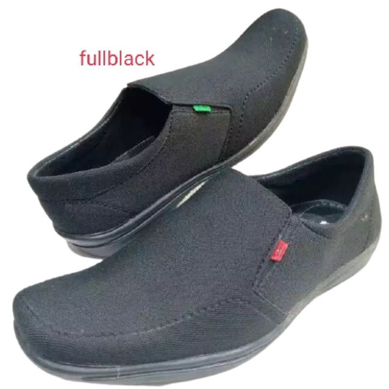 SEPATU FANTOPEL SLIP ON KICKERS TERLARIS