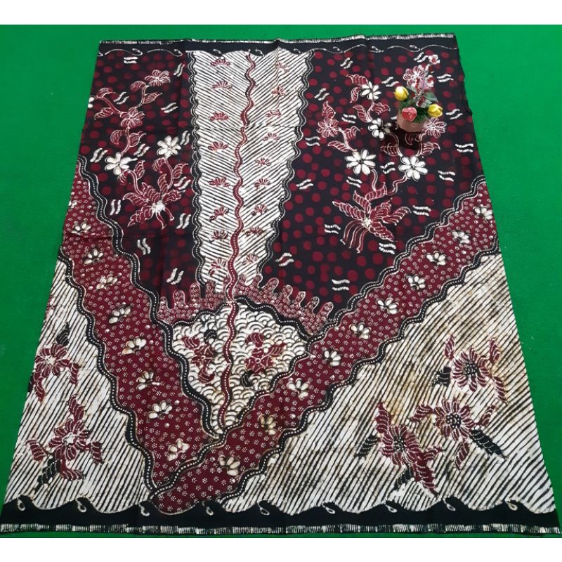 Sarung batik tulis asli produksi pamekasan madura