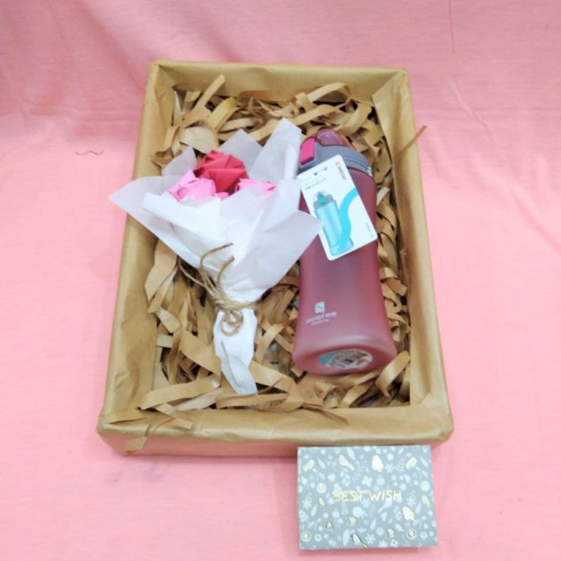 PARCEL HADIAH  VALENTINE  / KADO WISUDA / ANNIVERSARY / ULTAHhadiah ultah teman / kado hampers