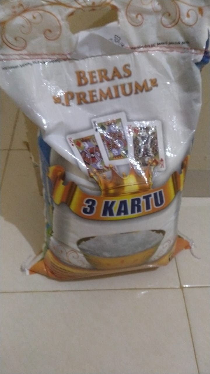 Beras 3 Kartu Premium 10 Kg Indonesia