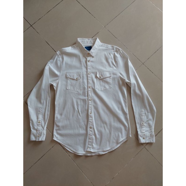kemeja putih slim fit Zara Man size L ( preloved like new)