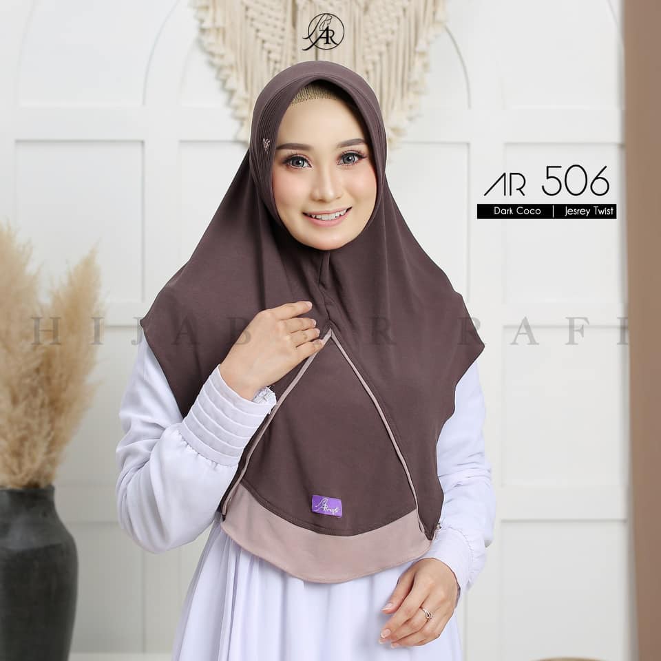 Hijab Arrafi Terbaru 2022 Ori | Jilbab Arrafi Terbaru 2021 Ori AR 506 | Hijab Arrafi Terbaru Jilbab Simple Hijab Daily by Ar Rafi | Kerudung Arafi Terbaru 2022 ORI-dark choco