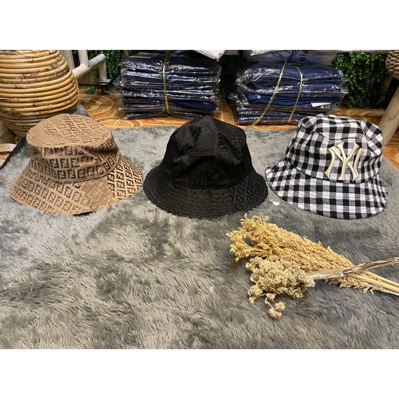 topi bucket kanvas Import fendi