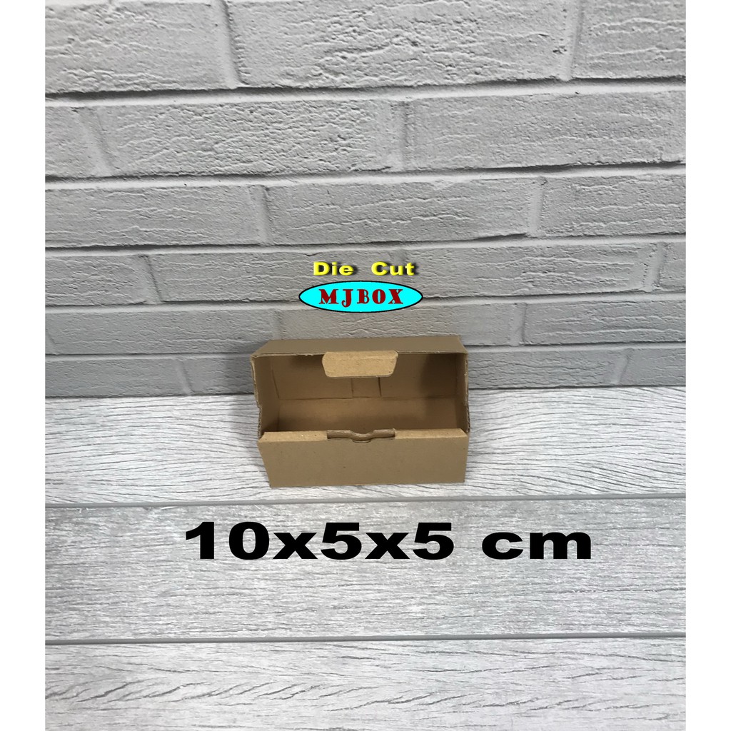 

Kardus uk. 10x5x5 cm...Die Cut karton box untuk kotak Aksesoris dll, model box pizza