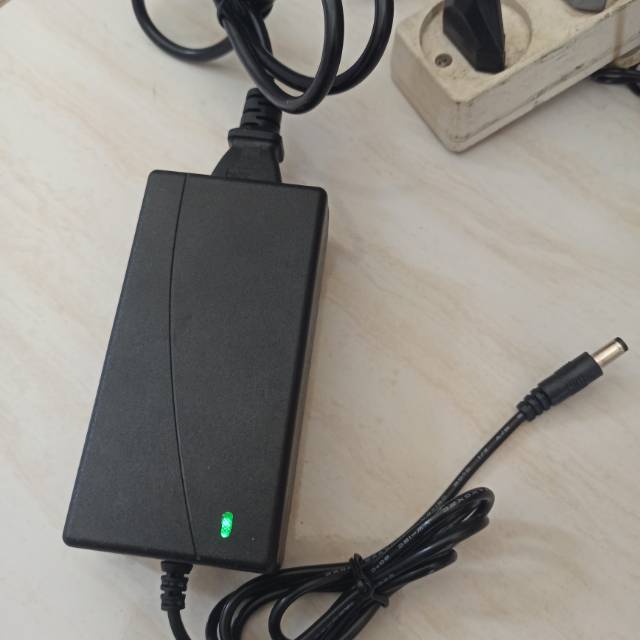 Adaptor 12v 5A murni cctv dvr power supplay 12v 5A / adaptor 5A murni