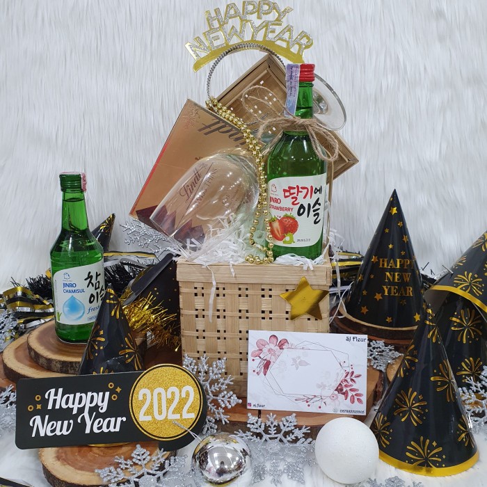 

Paket hampers tahun baru happy new year parcel coklat hadiah 10