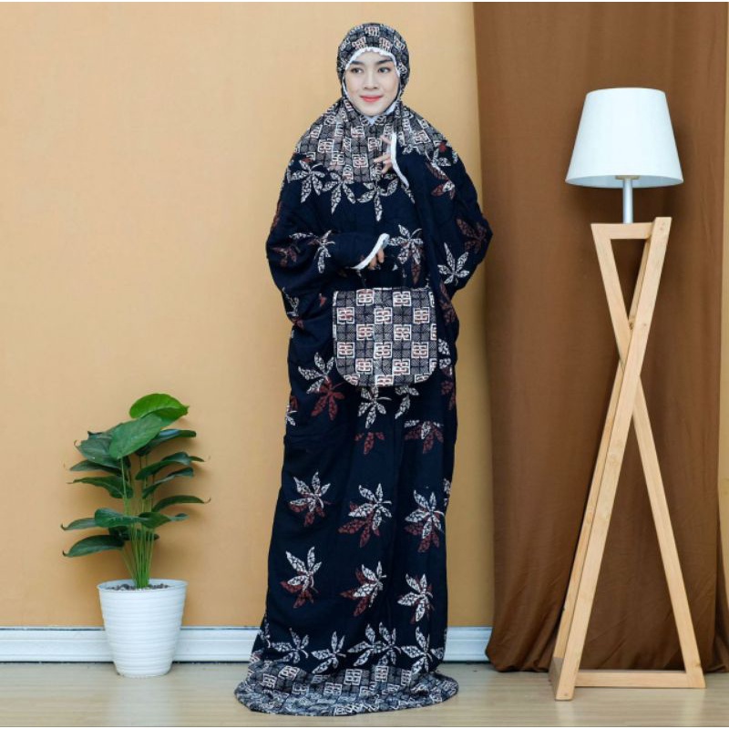 mukena batik lajur hitam