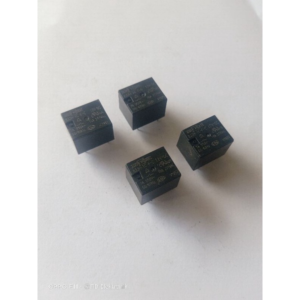 Relay 5 pin 12 v 10a  oeg/Omron dll