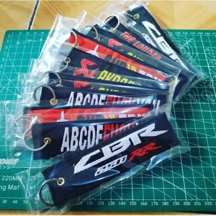 MURAH uk 3,5 cm x 13,5 cm Gantungan kunci bordir bolak balik custom keychain