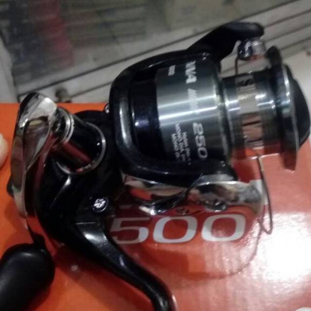 Reel Shimano Sienna 2500 FE.