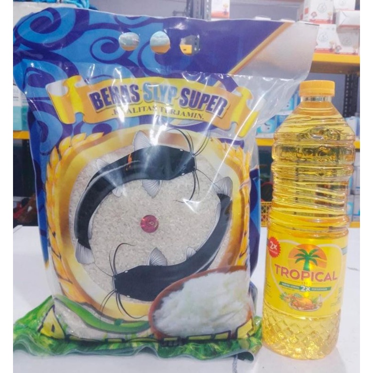 

Paket Beras Premium Rejo lele 5liter + 1liter minyak tropical