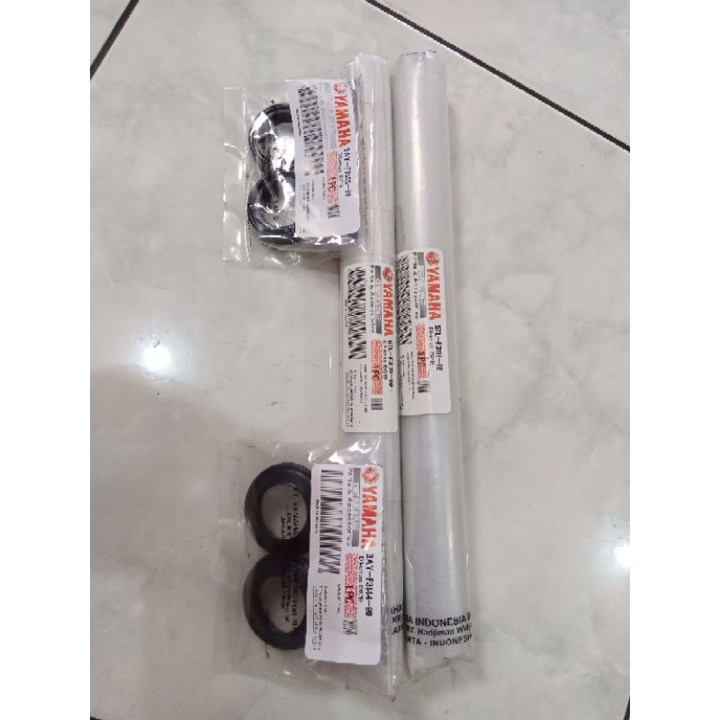 As shock depan + seal shock + seal tutup abu Mio lama 5TL