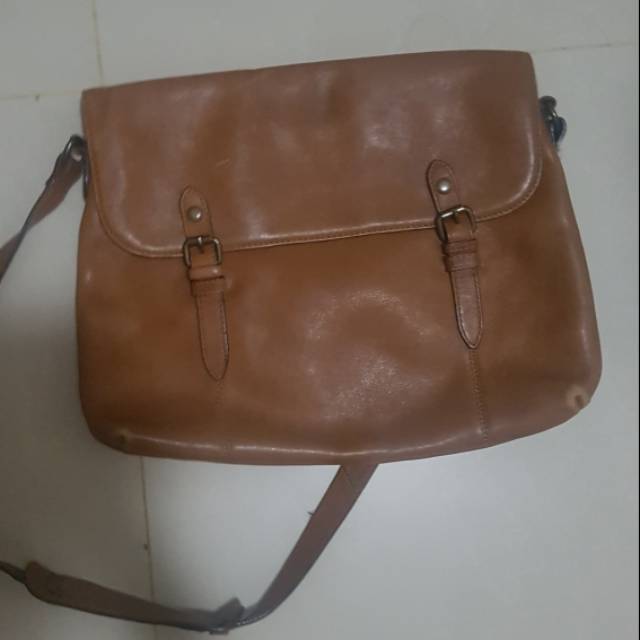 ZARA TAS SELEMPANG FAUX LEATHER