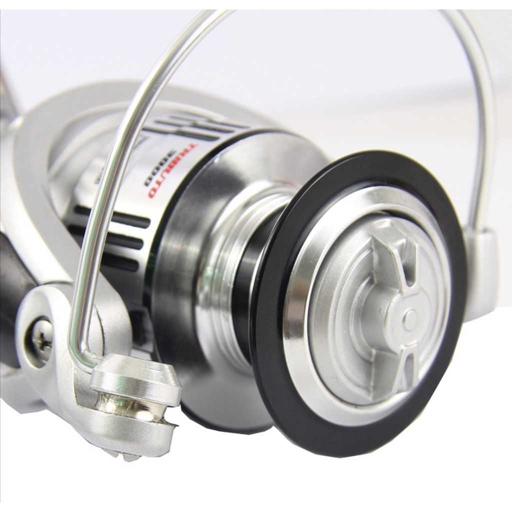 Shinju Tributo Spinning Fishing Reel. Power Handle