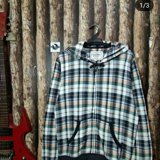 Borongan zip hoodie uniqlo