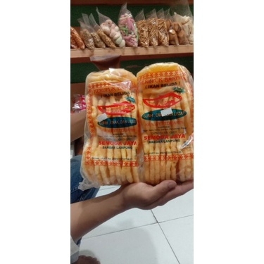 

KERUPUK KEMPLANG BANGKA KRUPUK IKAN BELIDA 25pcs