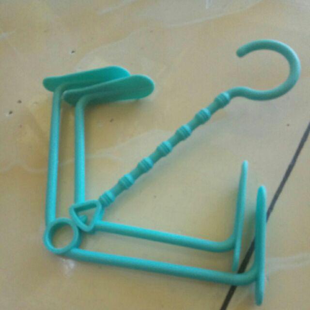 Hanger Gantungan Sepatu Sandal