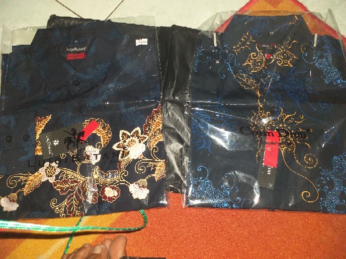 Kemeja Batik Pria Slim Fit Mewah Katun Halus Colindion Cbs670