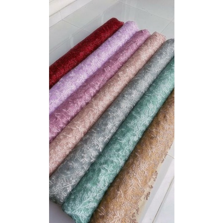 TILE BRUKAT TERLARIS / TILE BRUKAT / TILE BRUKAT SERAGAM ( PER 0.5 METER)