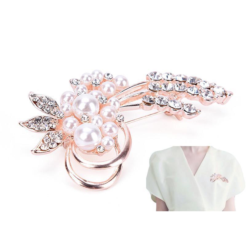 Bros Pin Bentuk Bunga Aksen Mutiara Berlian Imitasi Gaya Vintage