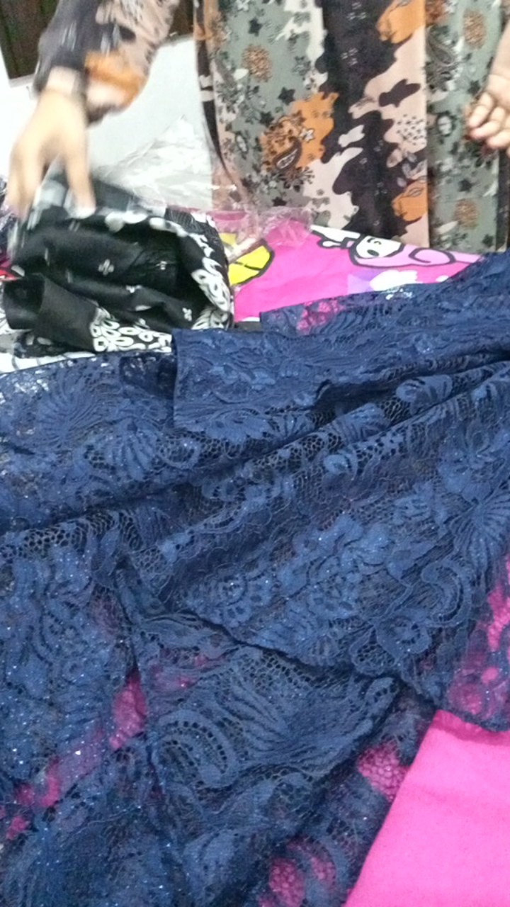 Pinguin Series Nayaka Batik- Couple Pinguin Barina Gurita Sogan