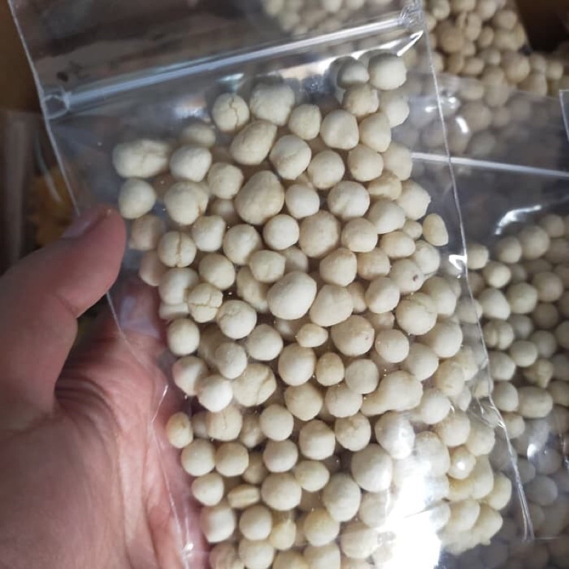 

PILUS CIKUR 100 GRAM TOPING BAKSO ACI BANDUNG HOT JELETOT