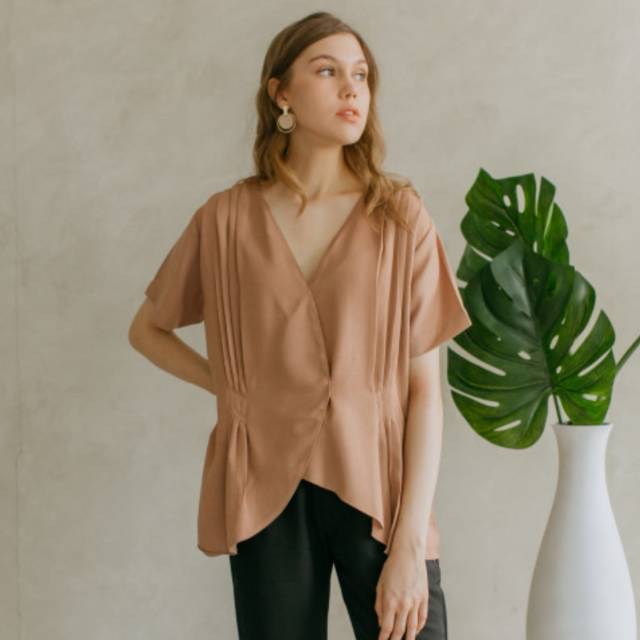 Maven April Top in Cocoa BARU